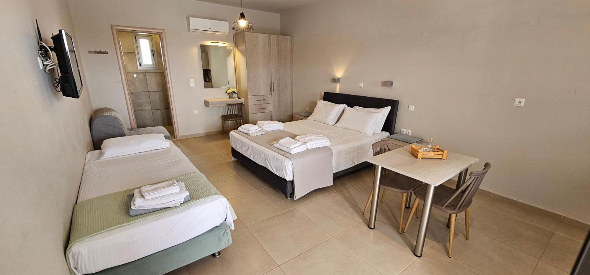 Asteri Apartments Und Studios Makry Gialos  Exterior photo